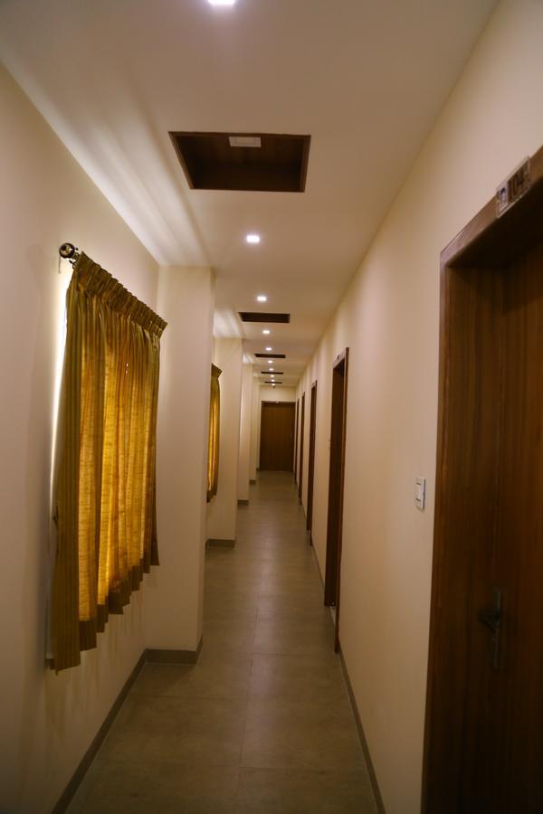 Hotel Gokulgrande Erode Esterno foto